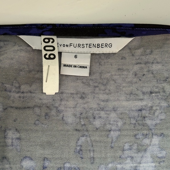 Diane Von Furstenberg Silk Dress - Picture 11 of 12